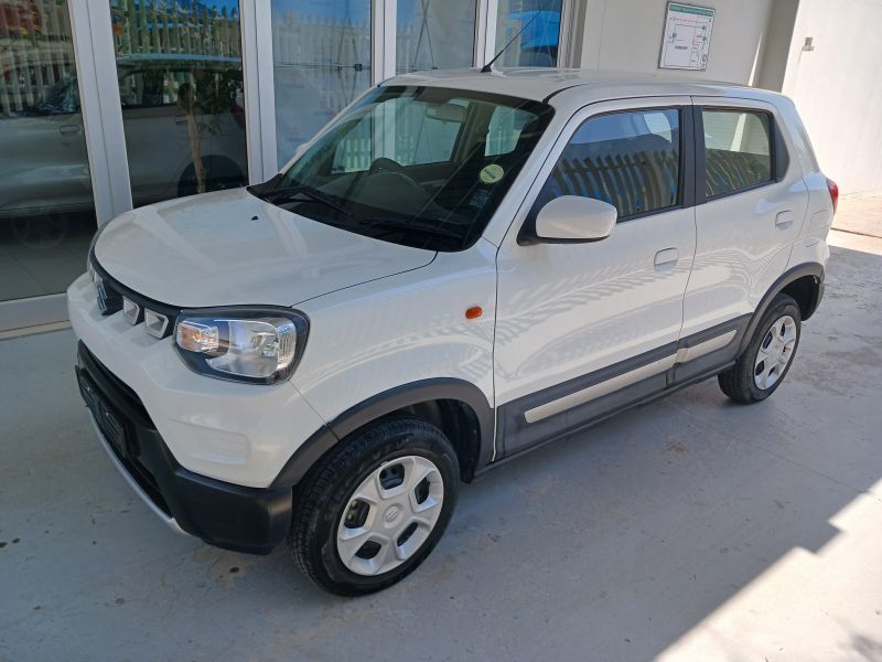 Lyalonga Suzuki S-Presso atulanditha mo Namibia