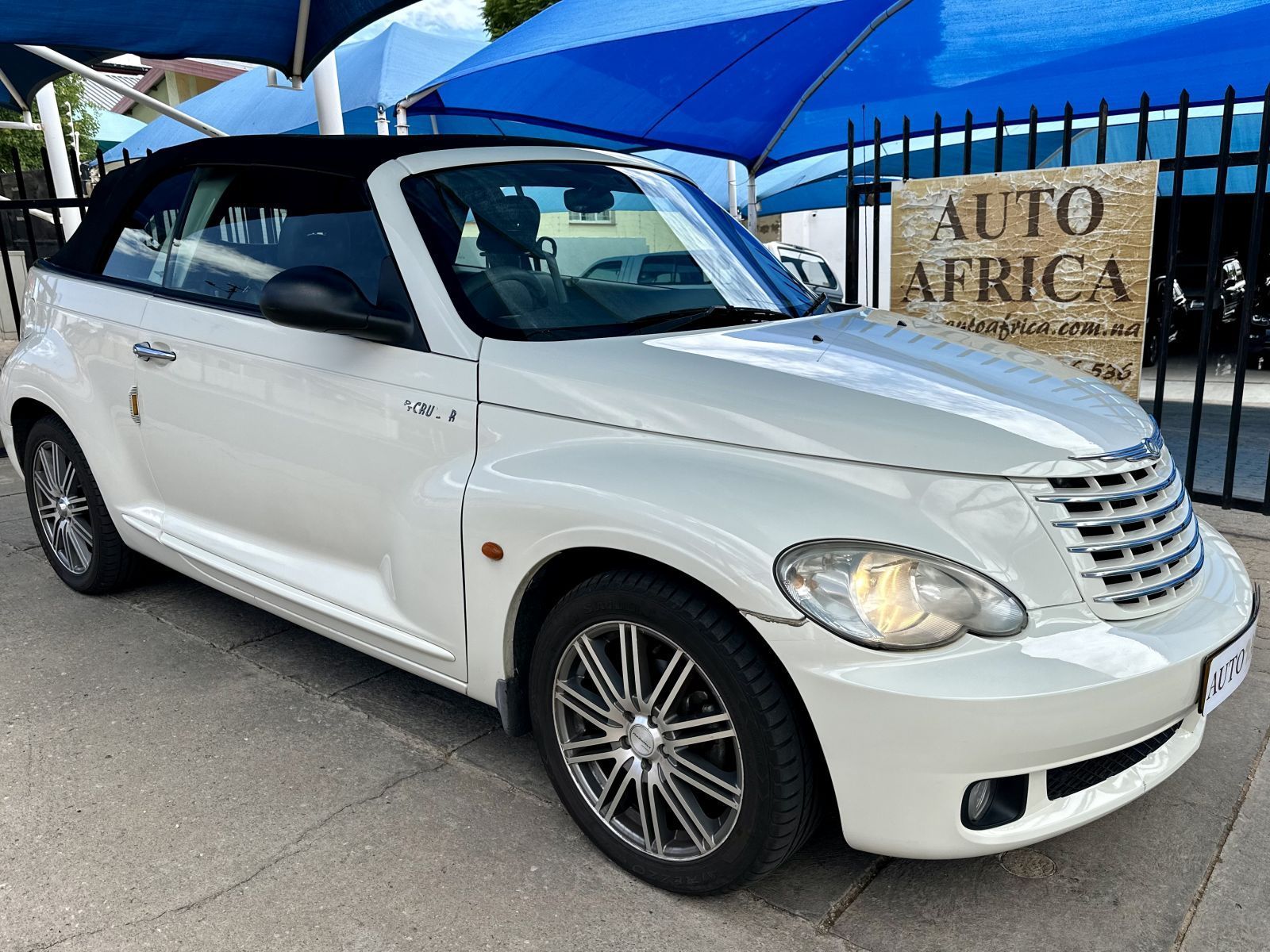 Lyalonga Chrysler PT Cruiser atulanditha mo Namibia