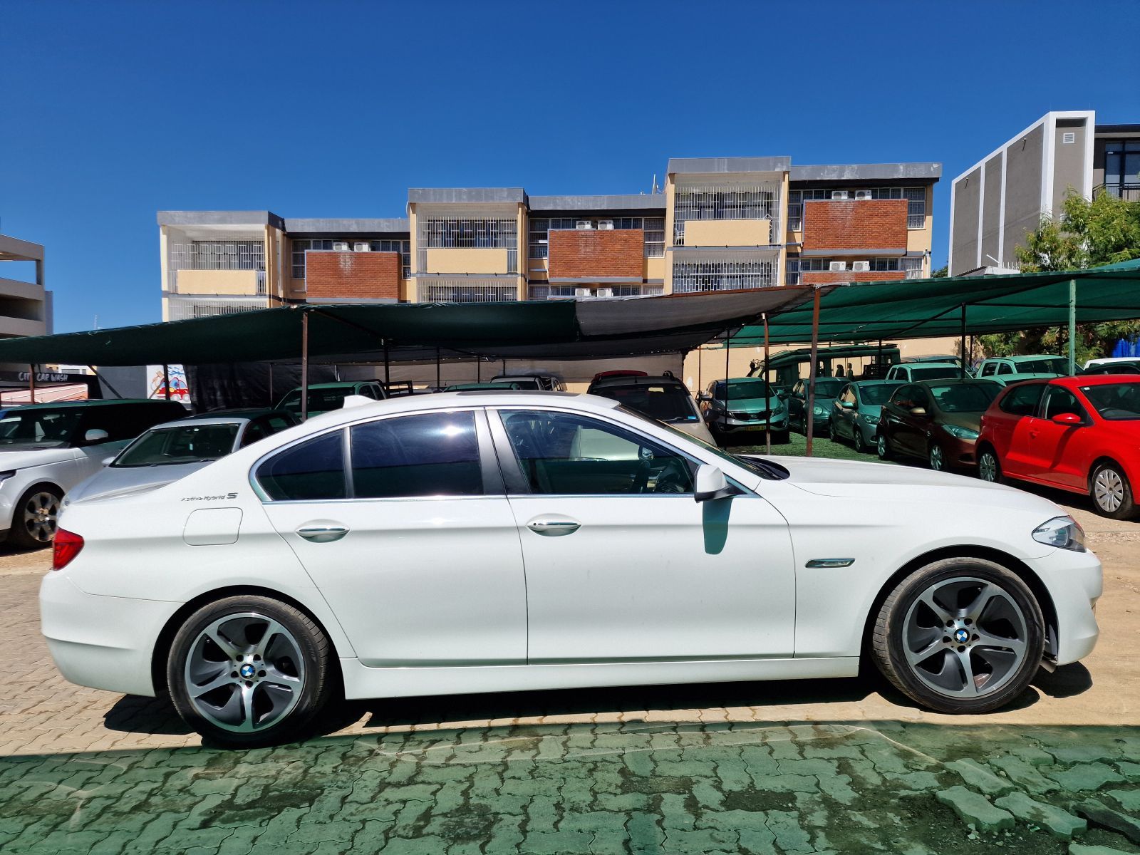 Lyalonga BMW 5 Series atulanditha mo Namibia