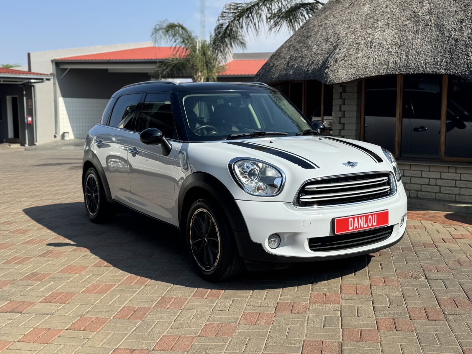 Lyalonga Mini Cooper atulanditha mo Namibia