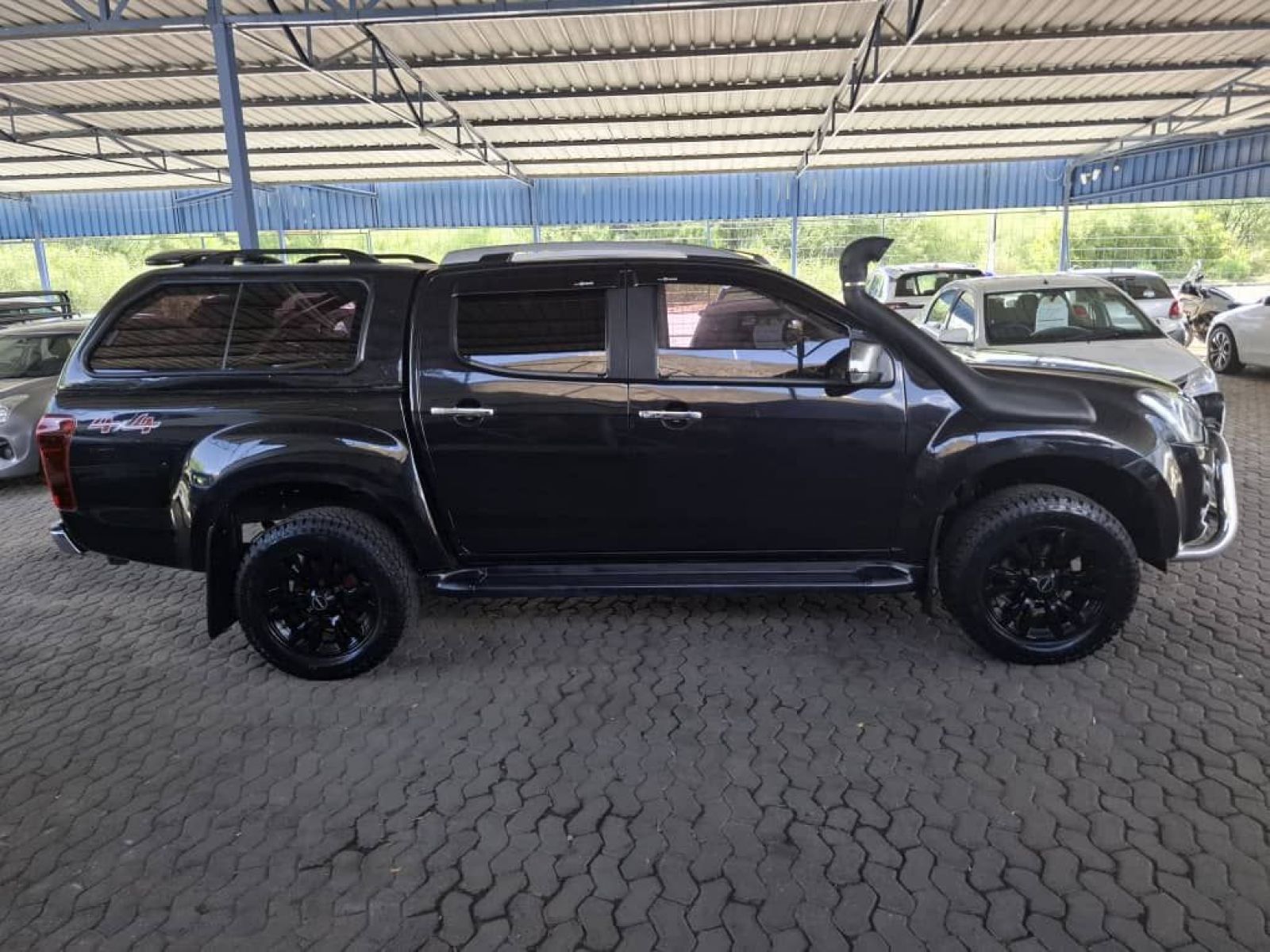 Lyalonga Isuzu KB Series atulanditha mo Namibia