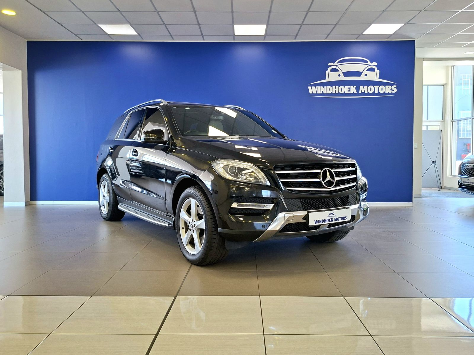 Lyalonga Mercedes-Benz M Class atulanditha mo Namibia