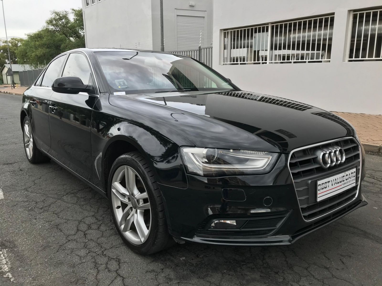 Lyalonga Audi A4 atulanditha mo Namibia