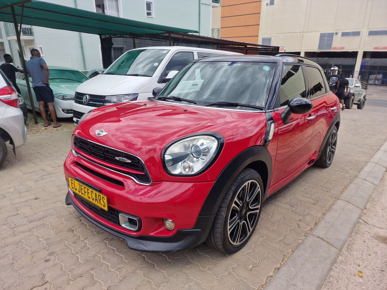 Lyalonga Mini Cooper atulanditha mo Namibia