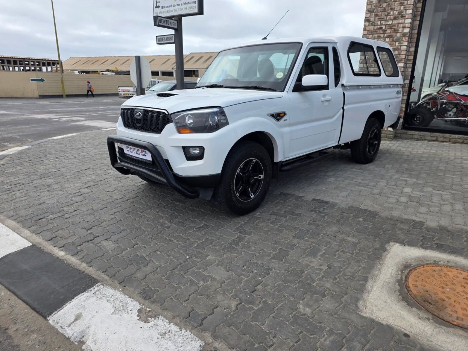 Lyalonga Mahindra PIK UP atulanditha mo Namibia