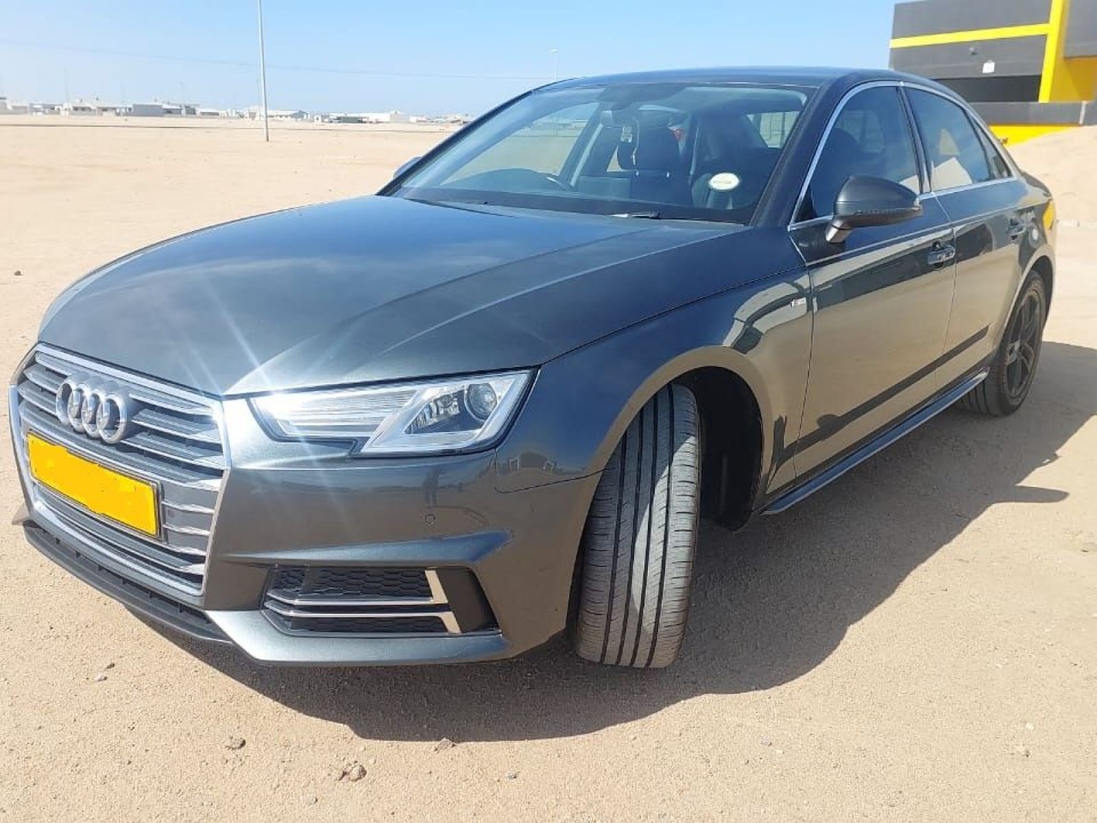 Lyalonga Audi A4 atulanditha mo Namibia