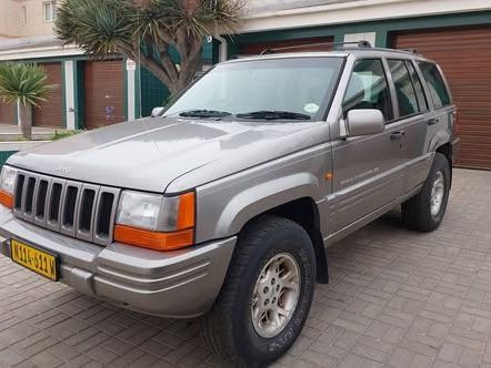 Lyalonga Jeep Grand Cherokee atulanditha mo Namibia