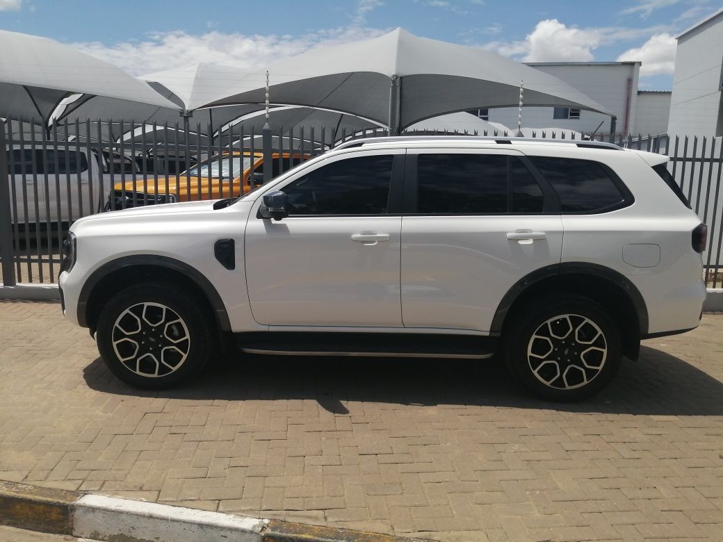 Lyalonga Ford Everest atulanditha mo Namibia