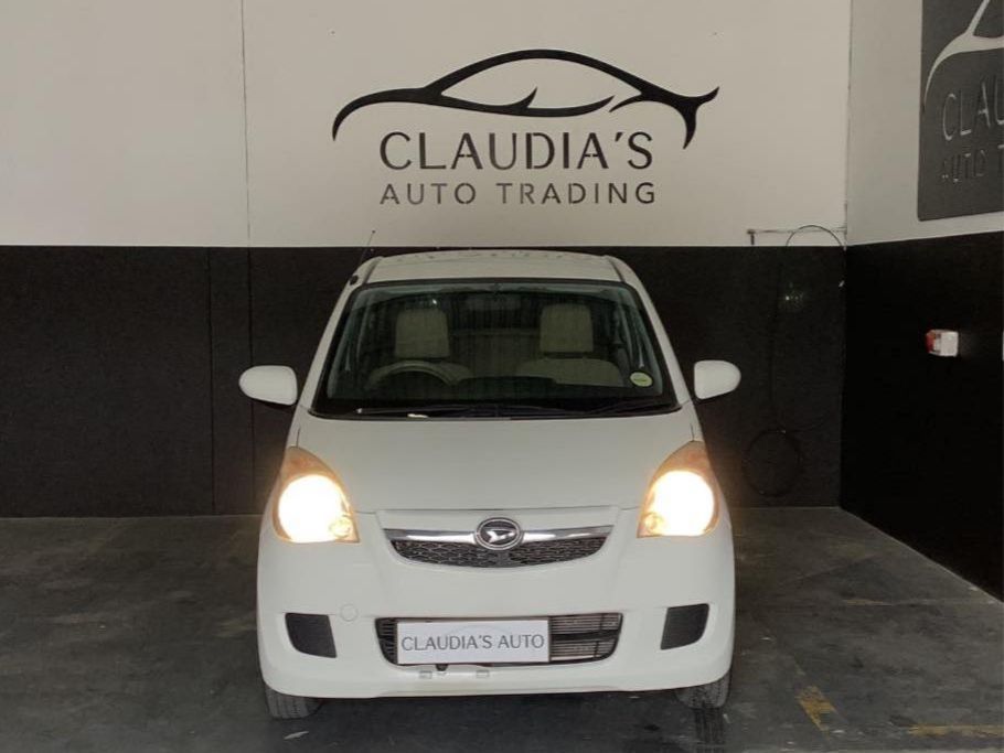 Lyalonga Daihatsu Mira atulanditha mo Namibia