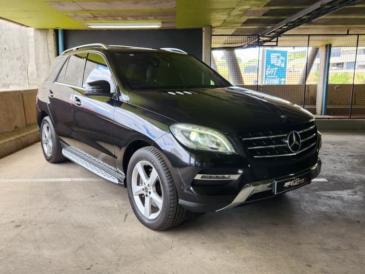 Lyalonga Mercedes-Benz M Class atulanditha mo Namibia