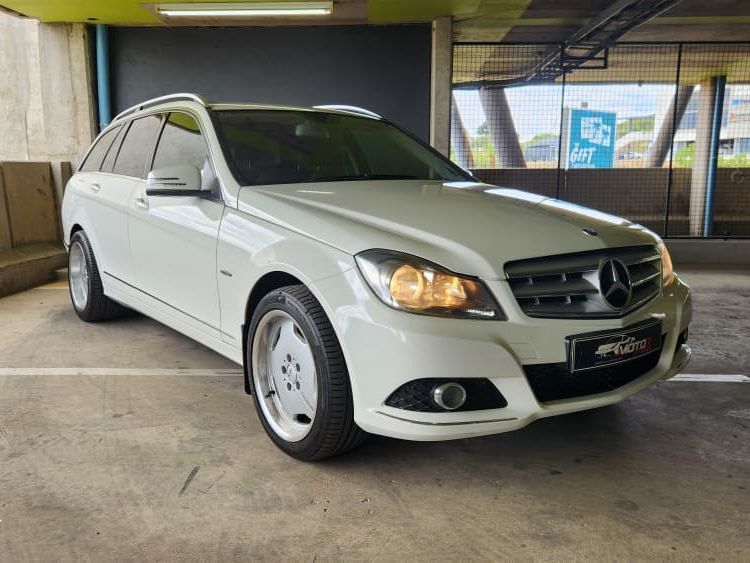 Lyalonga Mercedes-Benz C Class atulanditha mo Namibia