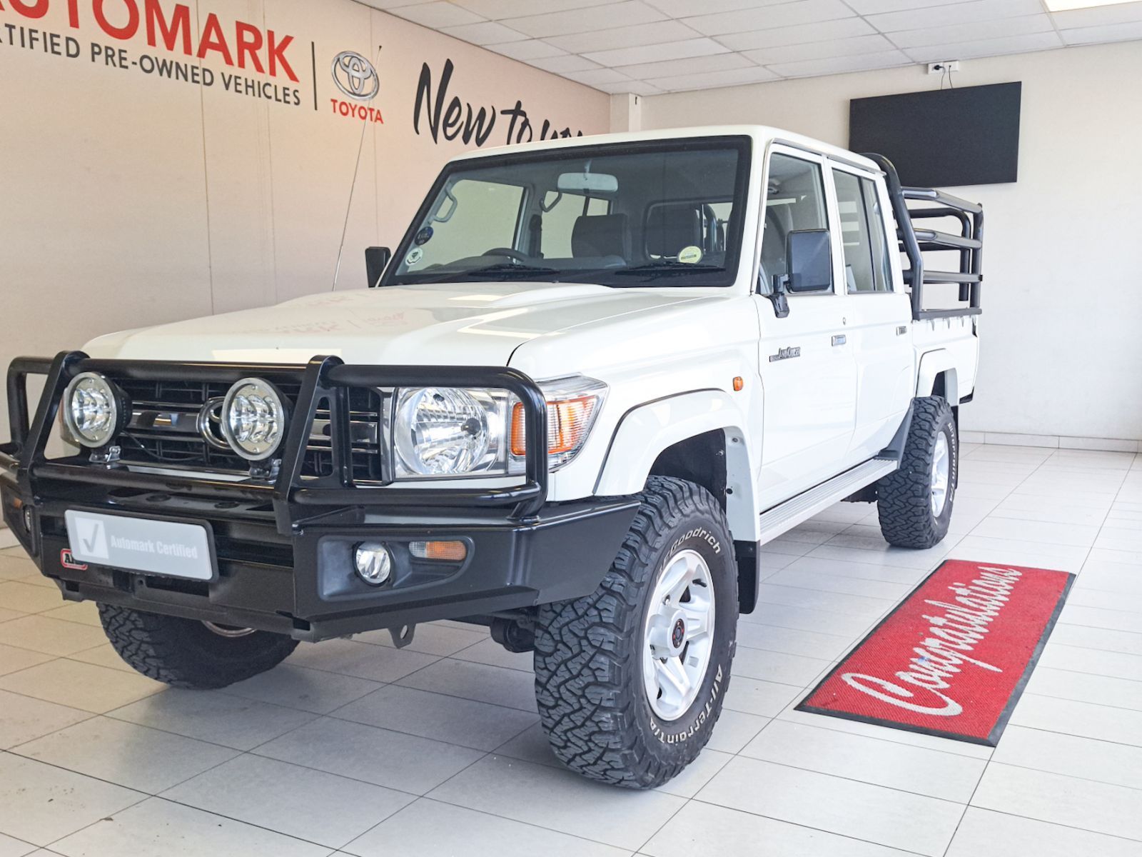 Lyalonga Toyota Land Cruiser atulanditha mo Namibia