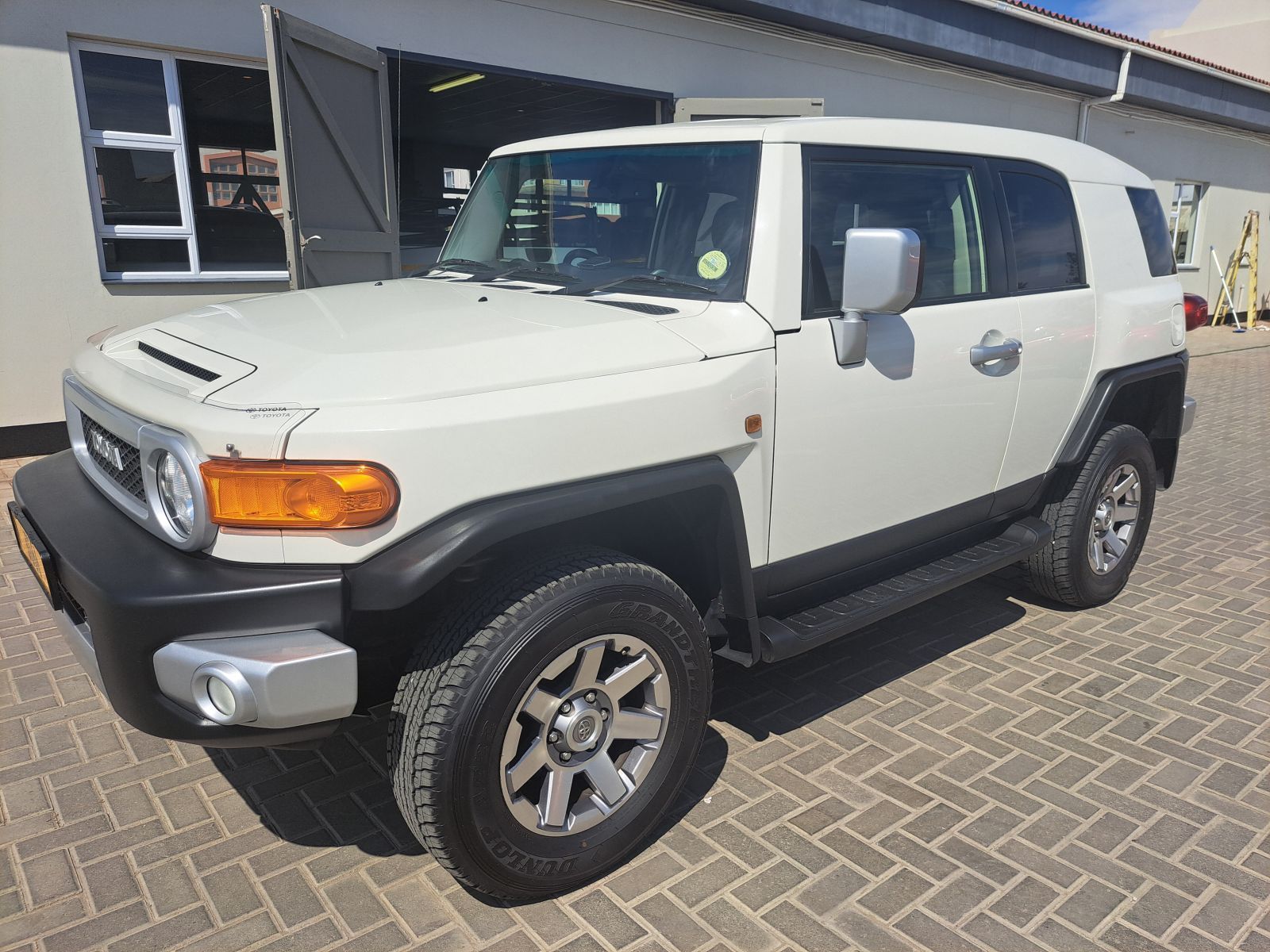Lyalonga Toyota Land Cruiser atulanditha mo Namibia