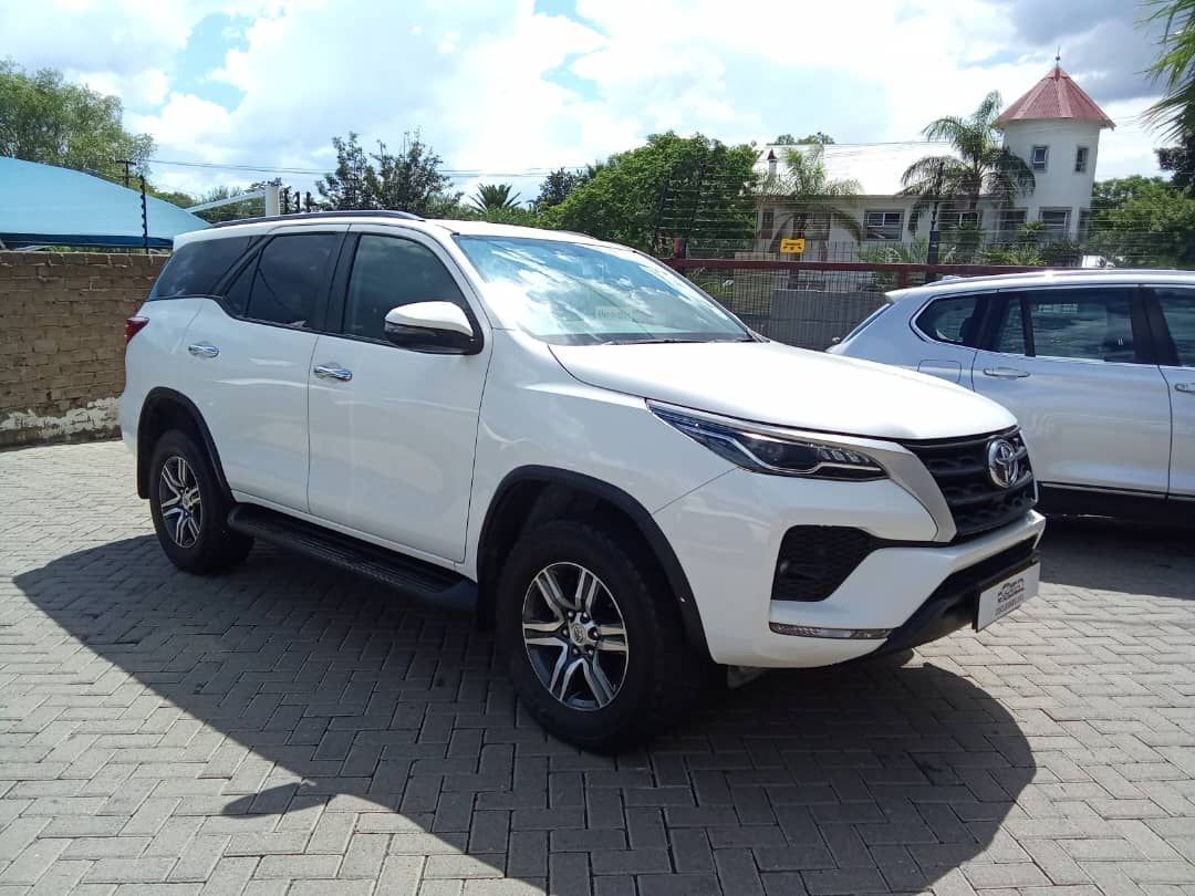 Lyalonga Toyota Fortuner atulanditha mo Namibia
