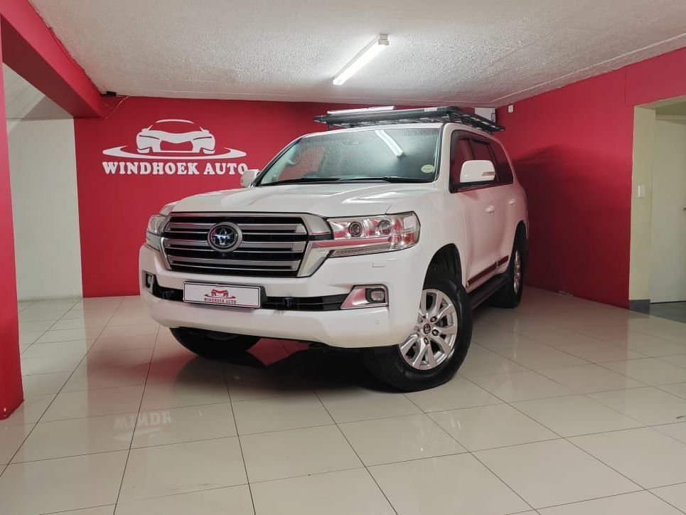 Lyalonga Toyota Land Cruiser atulanditha mo Namibia