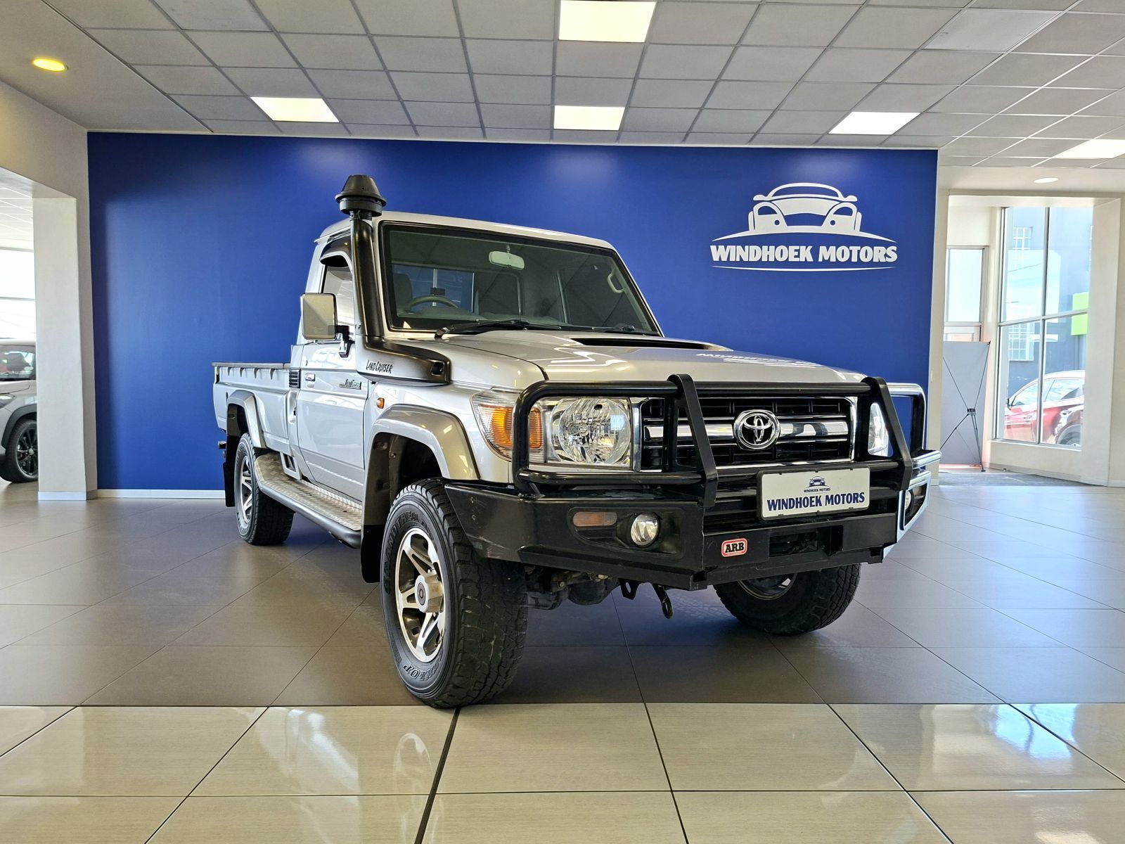 Lyalonga Toyota Land Cruiser atulanditha mo Namibia