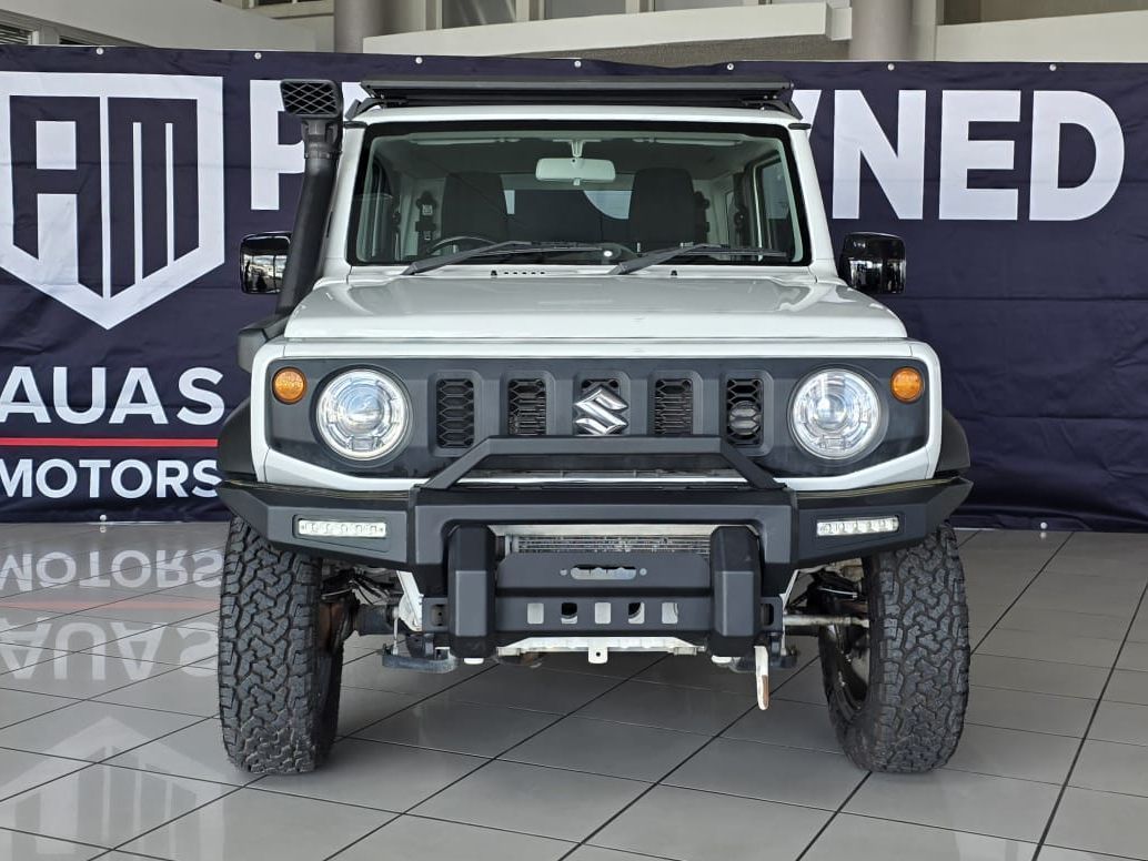 Lyalonga Suzuki Jimny atulanditha mo Namibia