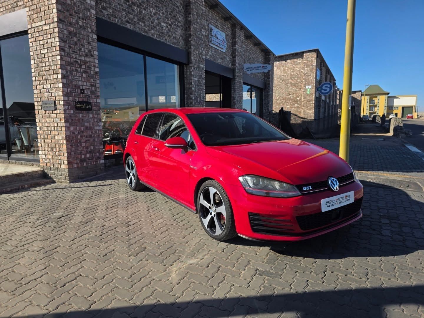 Lyalonga Volkswagen Golf atulanditha mo Namibia