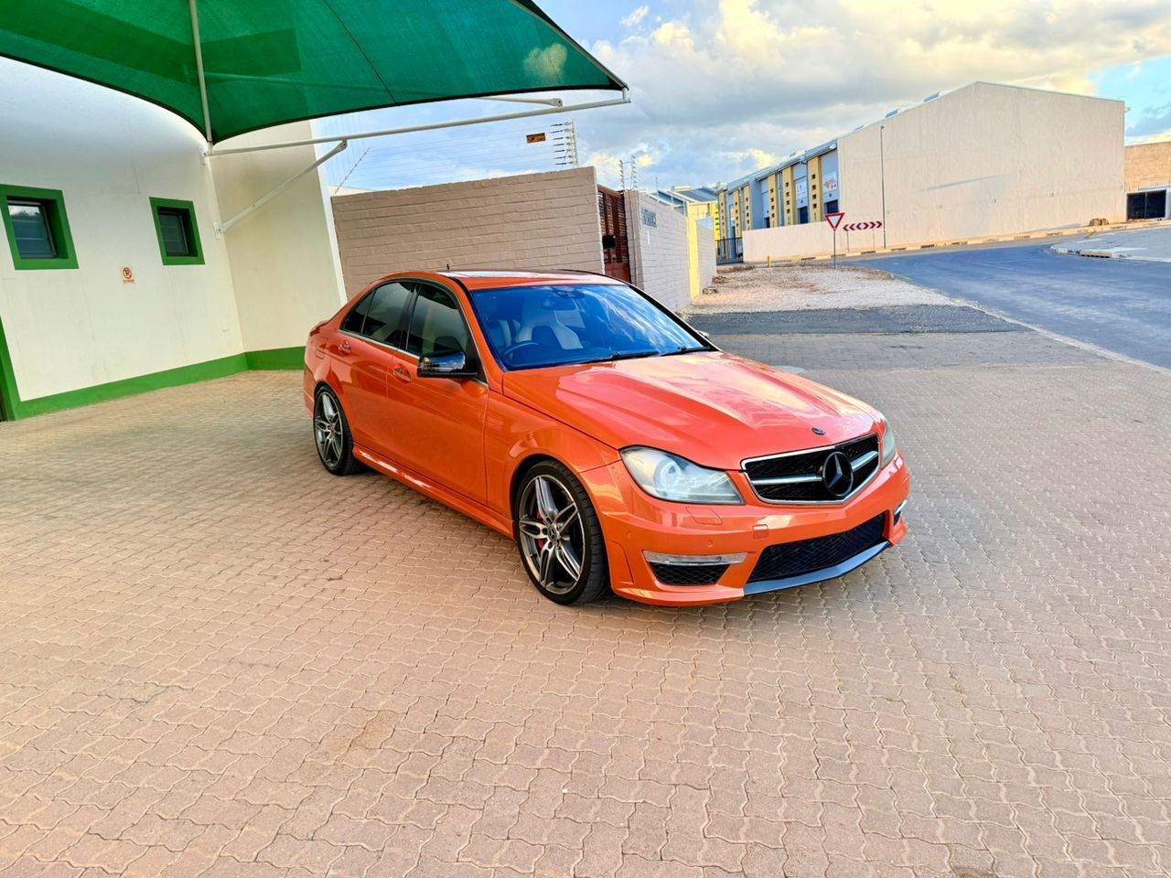 Lyalonga Mercedes-Benz C Class atulanditha mo Namibia