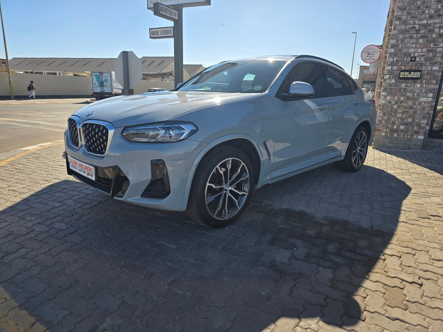 Lyalonga BMW X4 atulanditha mo Namibia