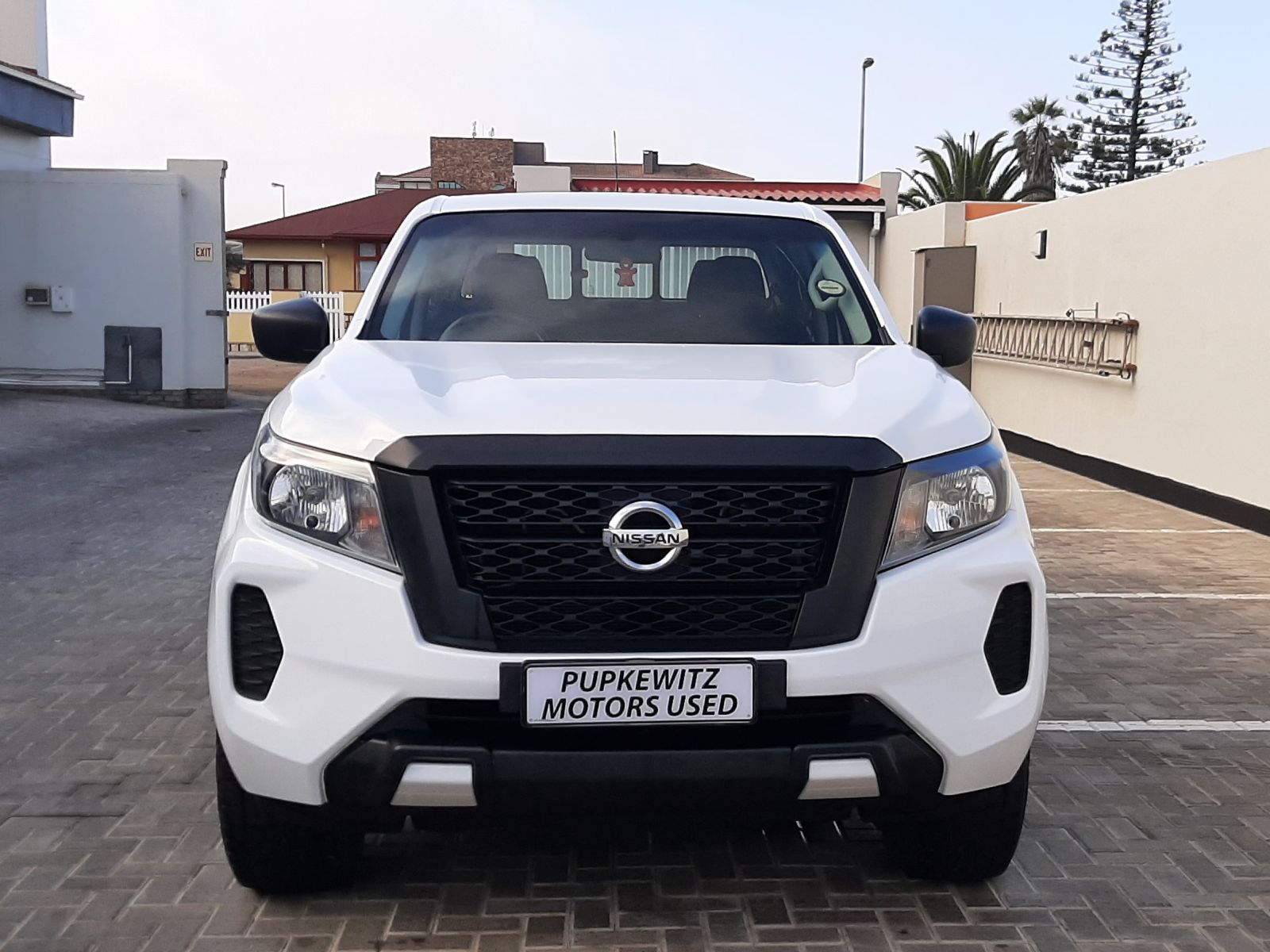 Lyalonga Nissan Navara atulanditha mo Namibia
