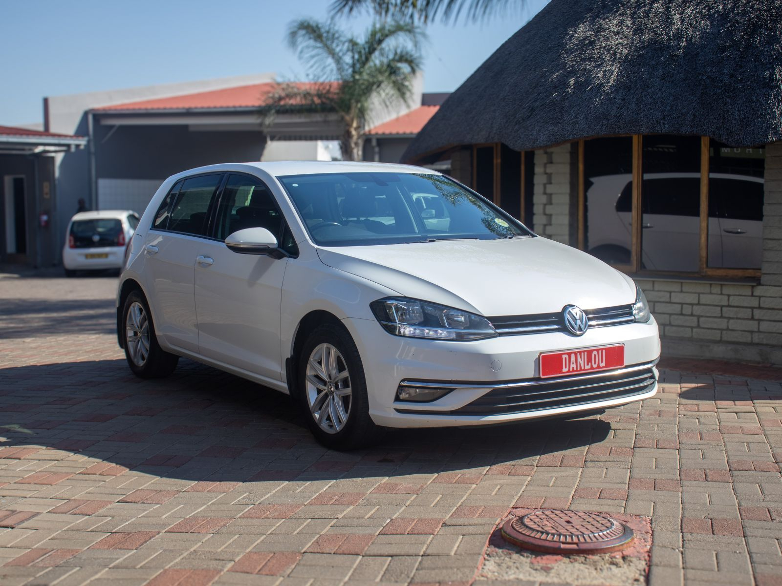 Lyalonga Volkswagen Golf atulanditha mo Namibia
