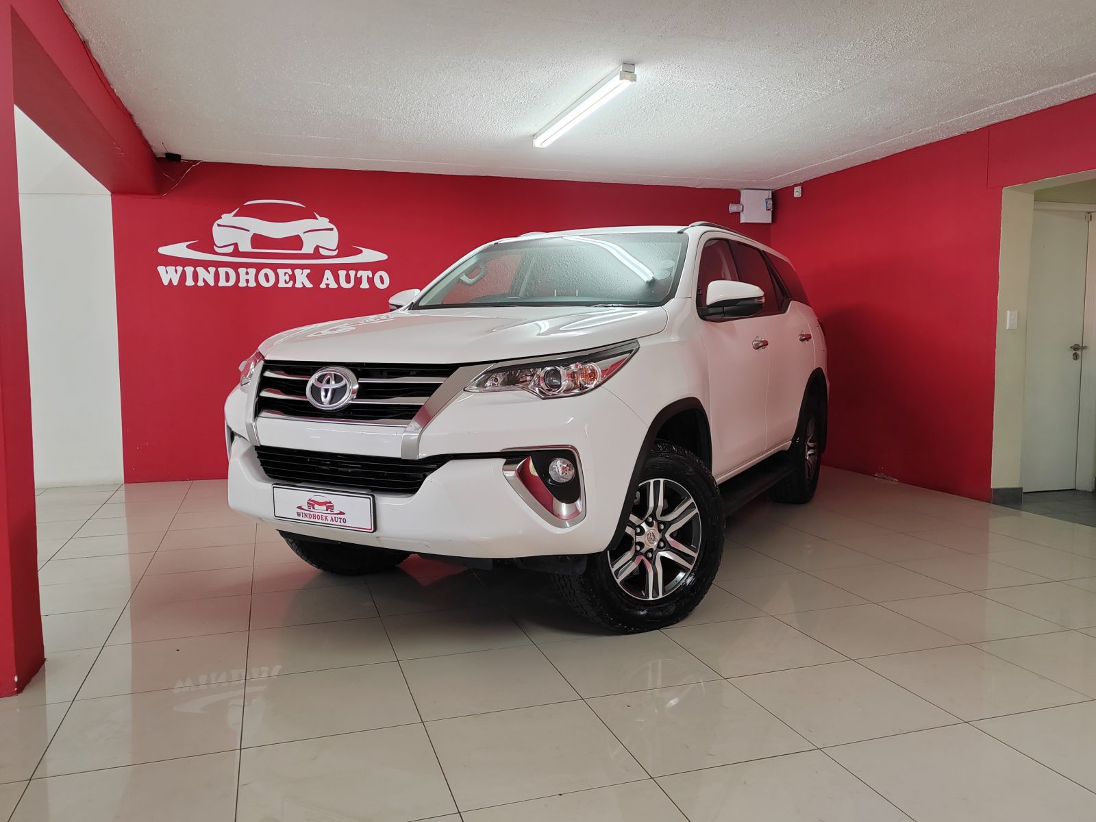 Lyalonga Toyota Fortuner atulanditha mo Namibia