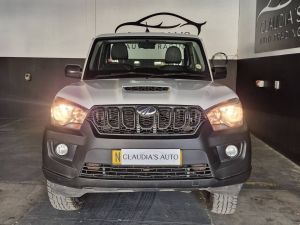 Mahindra PIK UP