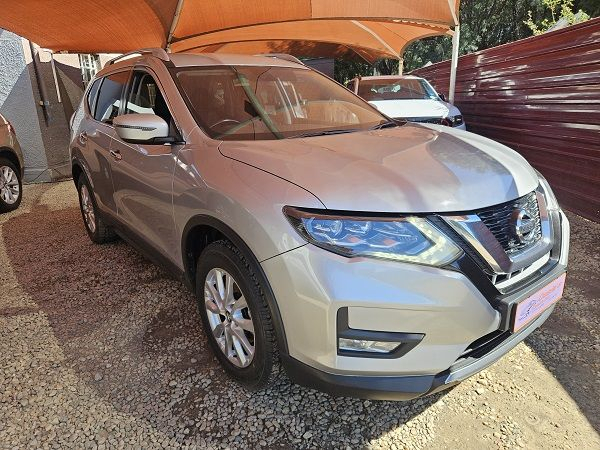 Lyalonga Nissan X-trail atulanditha mo Namibia
