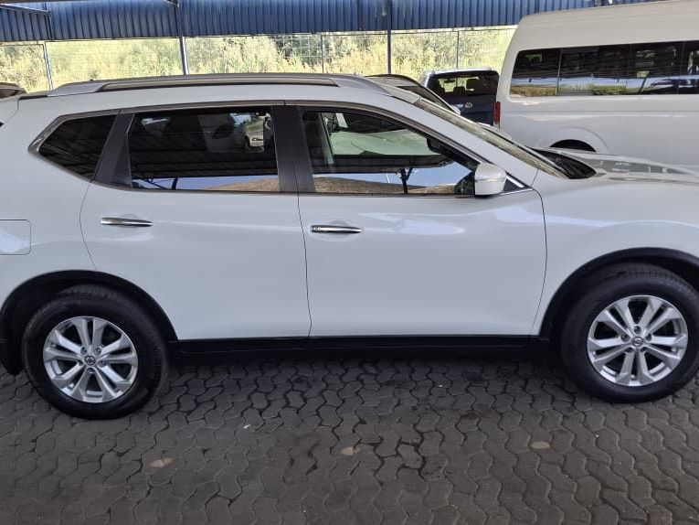 Lyalonga Nissan X-trail atulanditha mo Namibia