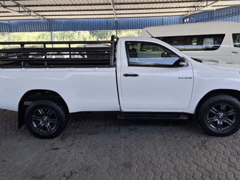 Lyalonga Toyota Hilux atulanditha mo Namibia