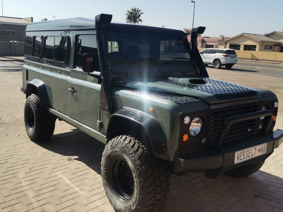 Lyalonga Land Rover Defender atulanditha mo Namibia