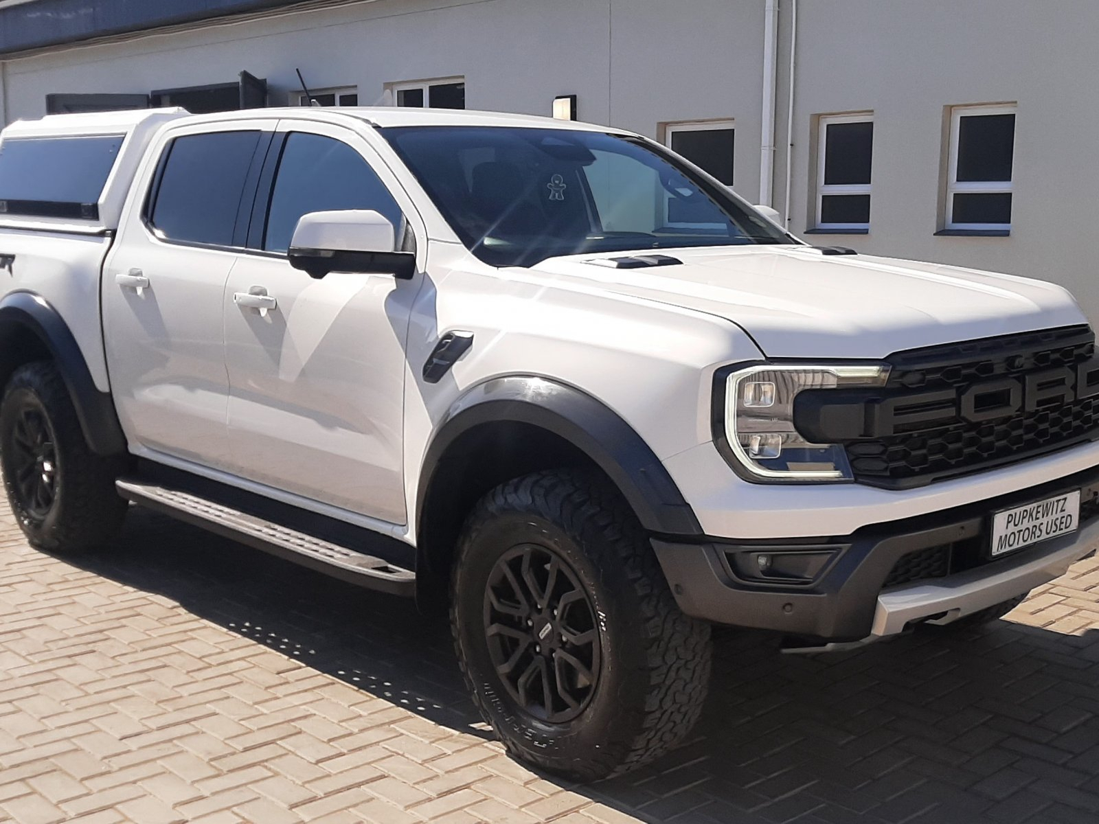 Lyalonga Ford Ranger atulanditha mo Namibia