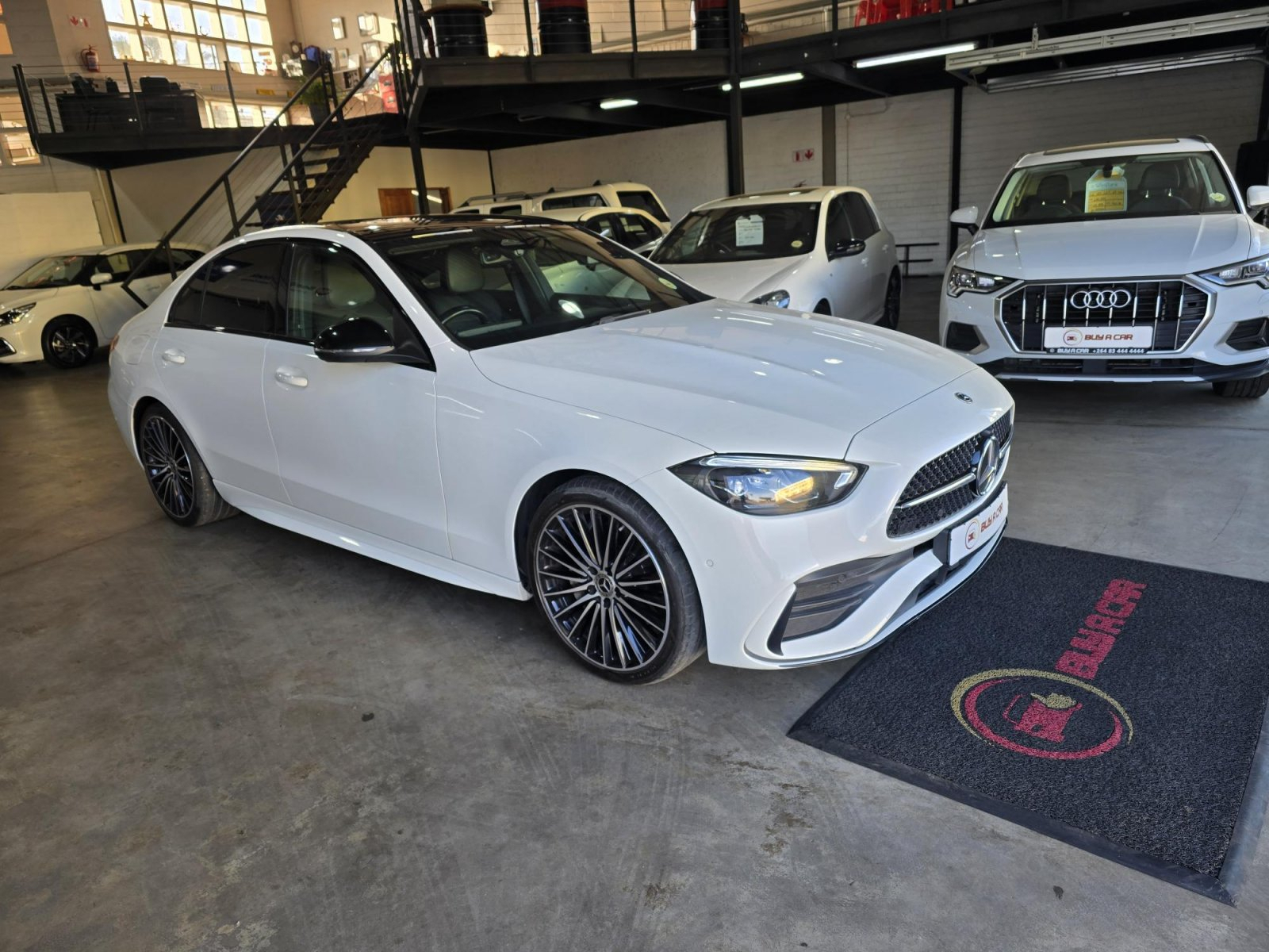 Lyalonga Mercedes-Benz C Class atulanditha mo Namibia