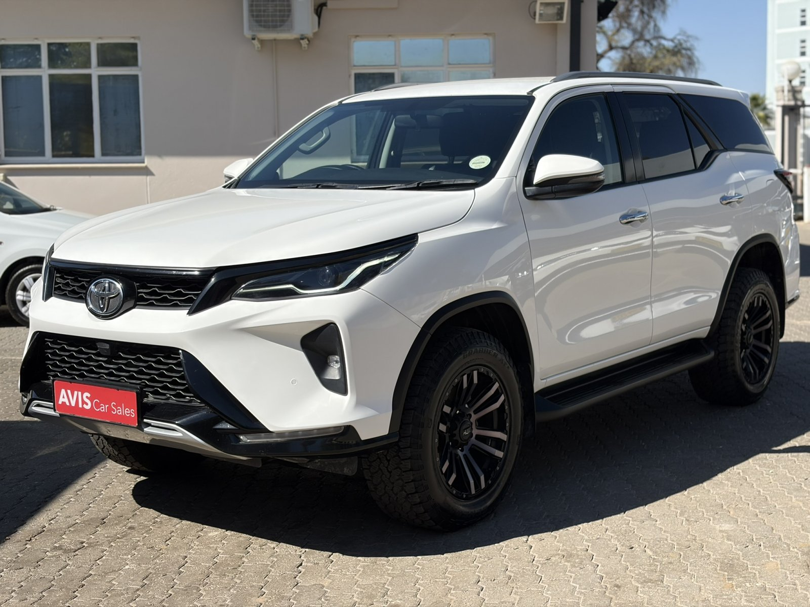Lyalonga Toyota Fortuner atulanditha mo Namibia