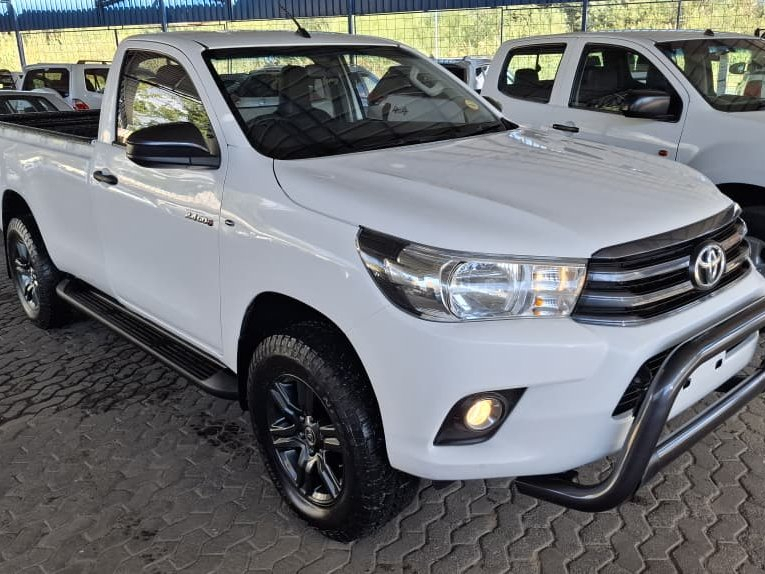 Lyalonga Toyota Hilux atulanditha mo Namibia