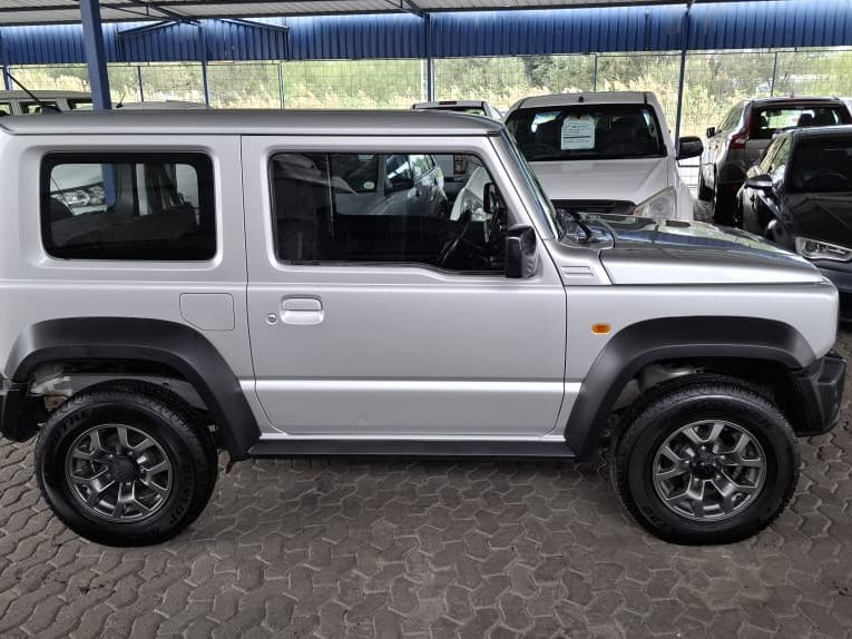 Lyalonga Suzuki Jimny atulanditha mo Namibia