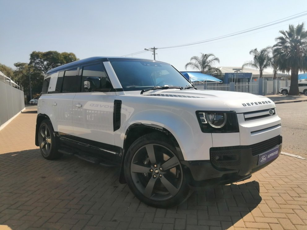 Lyalonga Land Rover Defender atulanditha mo Namibia