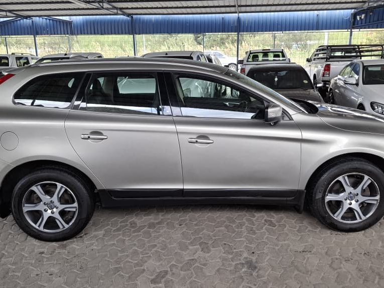 Lyalonga Volvo XC60 atulanditha mo Namibia