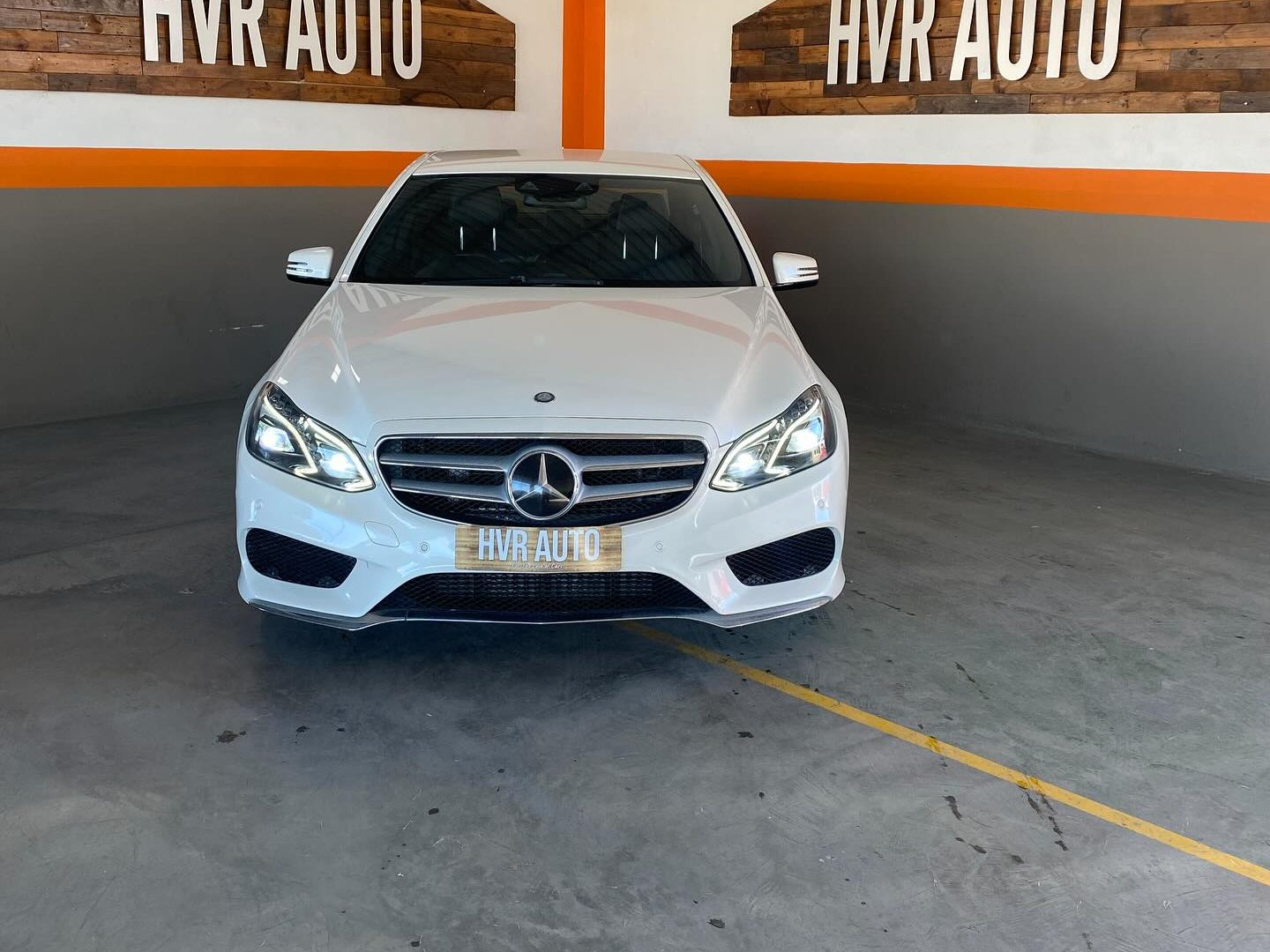 Lyalonga Mercedes-Benz E Class atulanditha mo Namibia