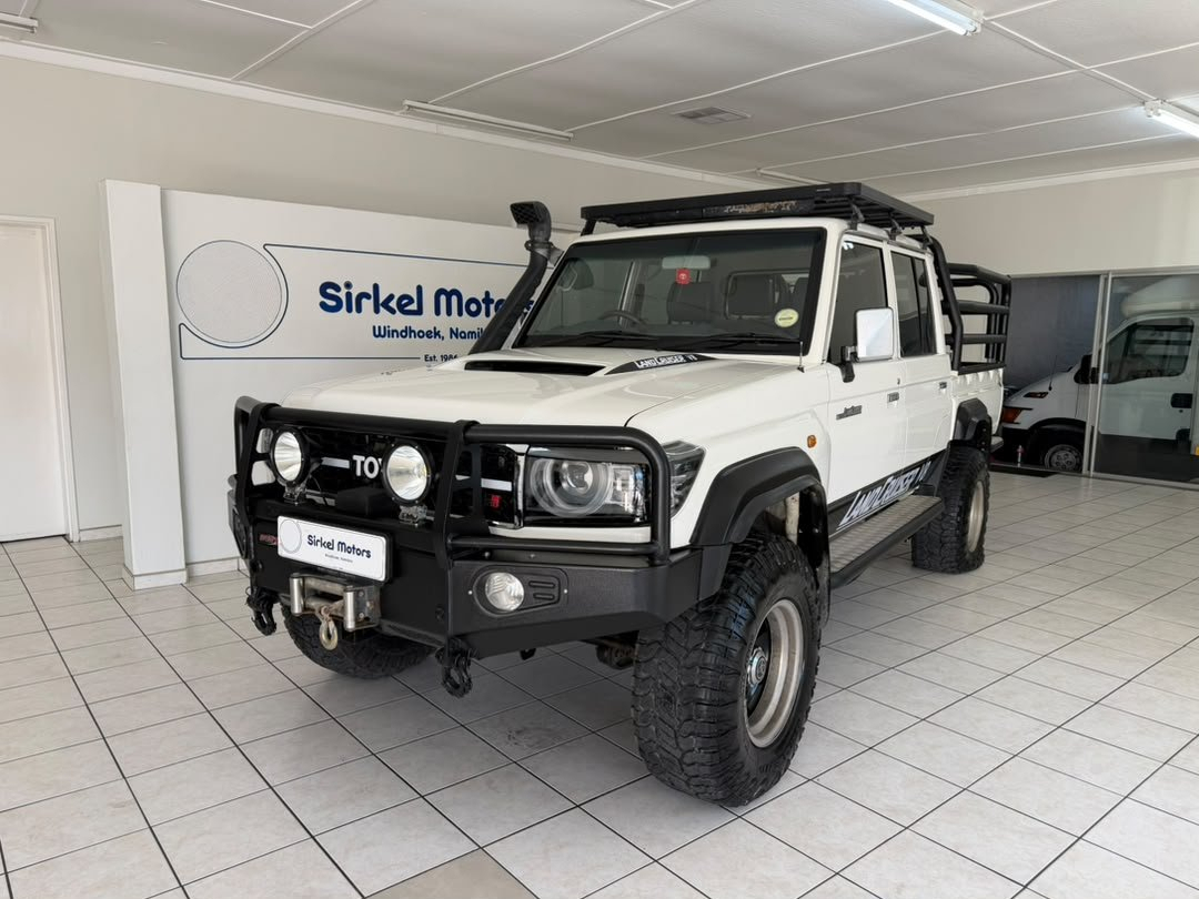 Lyalonga Toyota Land Cruiser atulanditha mo Namibia
