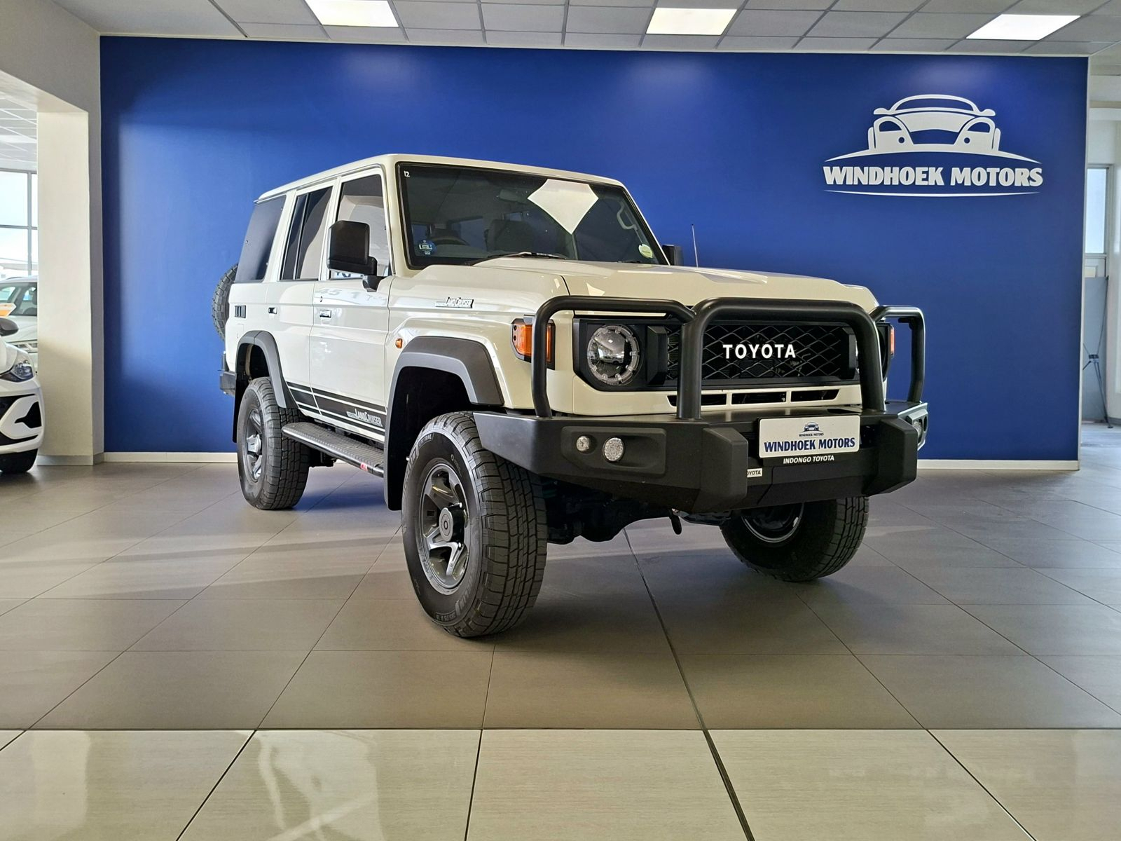 Lyalonga Toyota Land Cruiser atulanditha mo Namibia