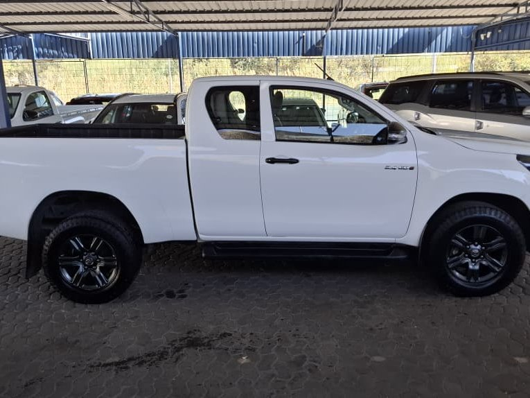 Lyalonga Toyota Hilux atulanditha mo Namibia