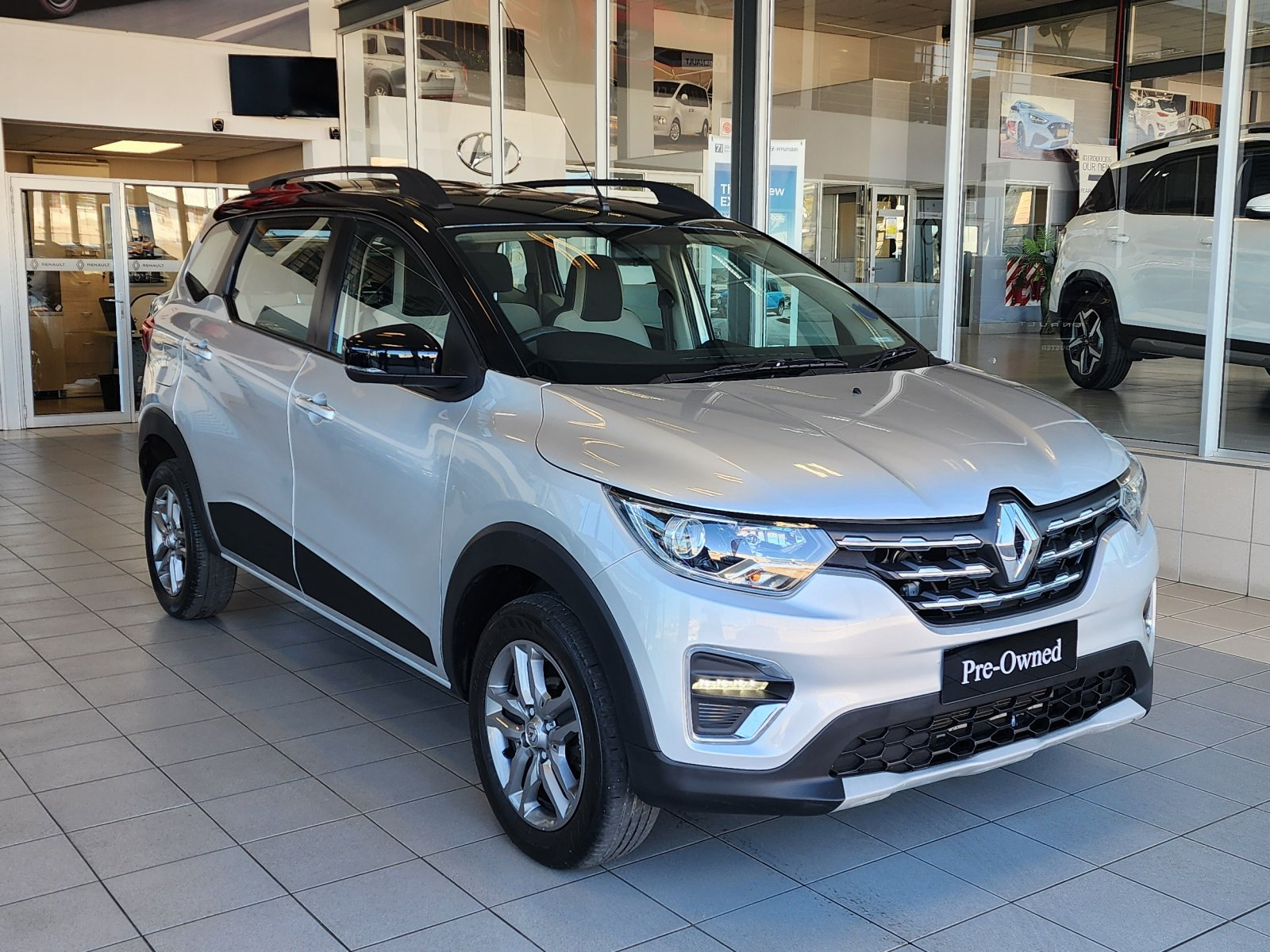 Lyalonga Renault Triber atulanditha mo Namibia