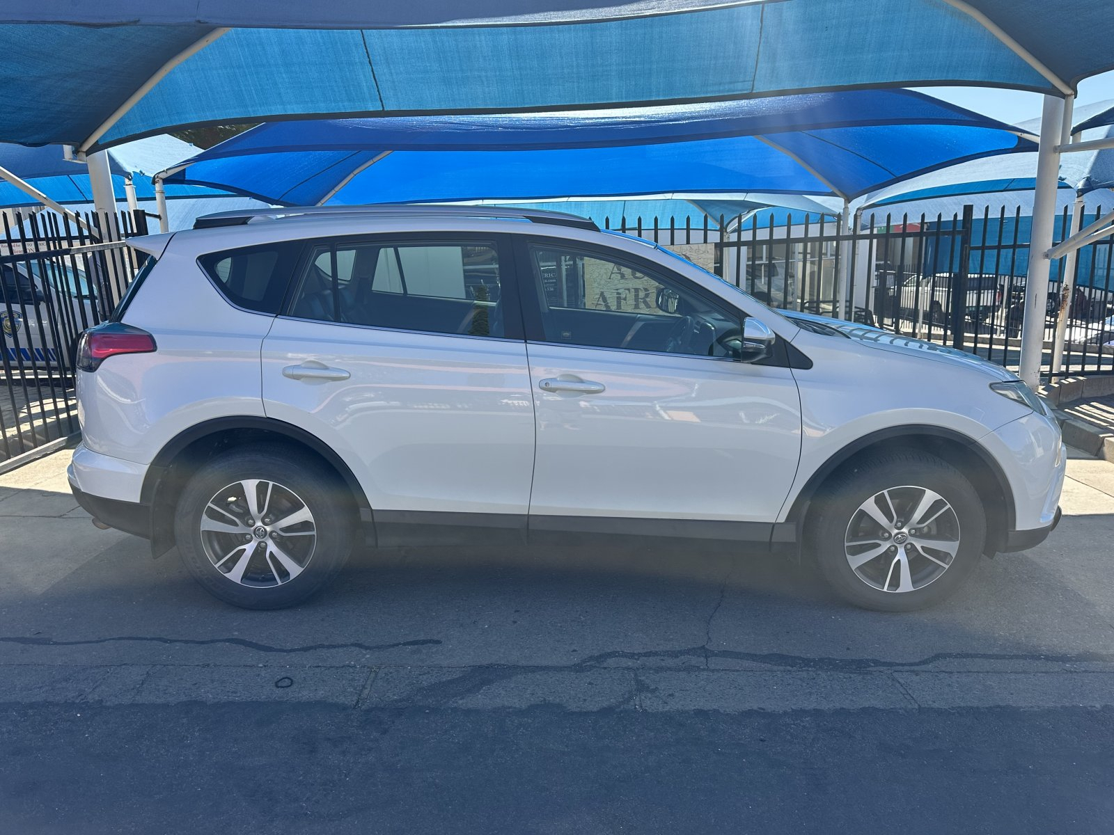 Lyalonga Toyota Rav4 atulanditha mo Namibia