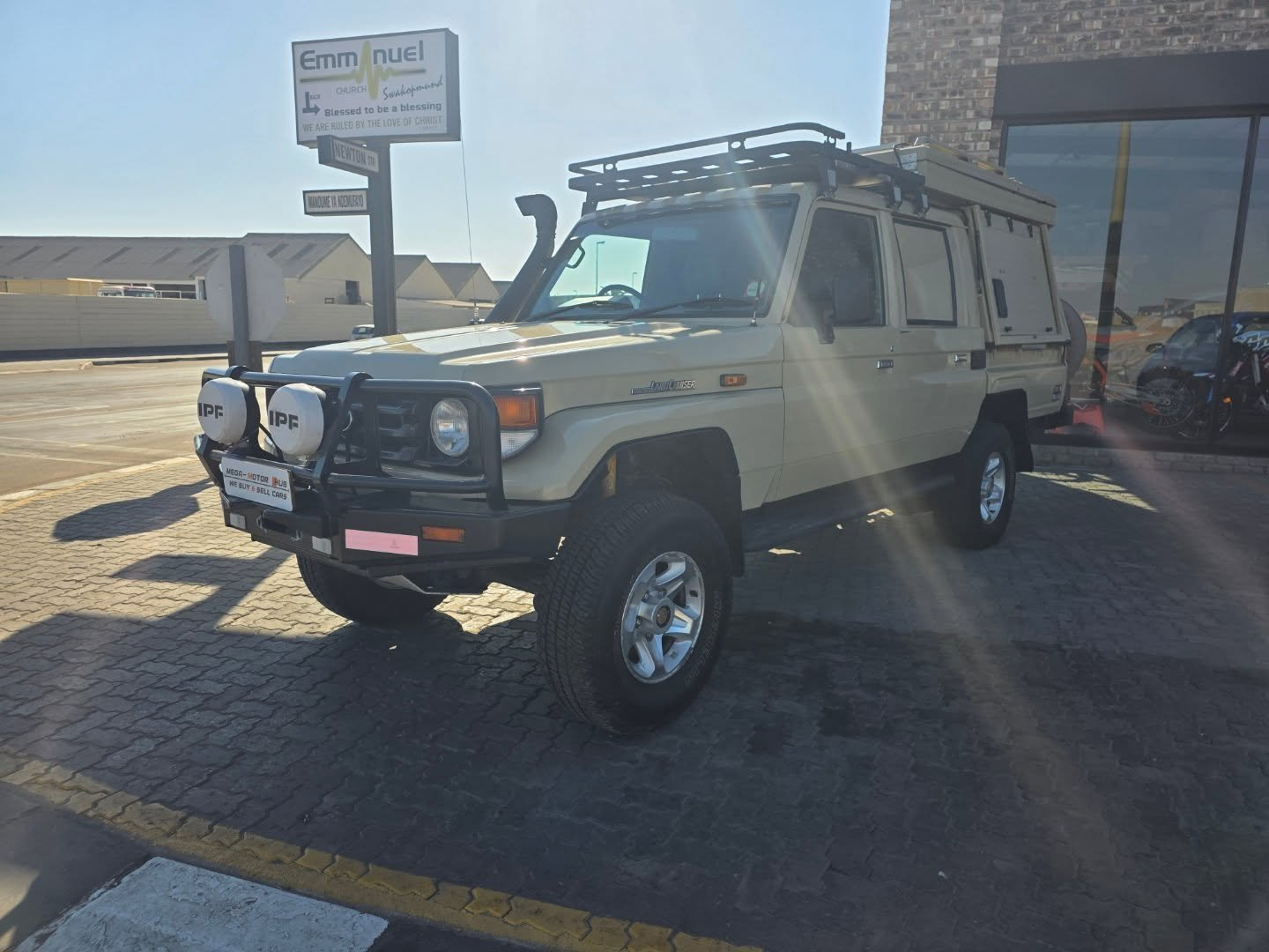 Lyalonga Toyota Land Cruiser atulanditha mo Namibia
