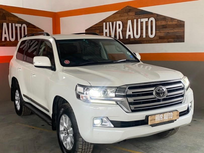 Lyalonga Toyota Land Cruiser atulanditha mo Namibia
