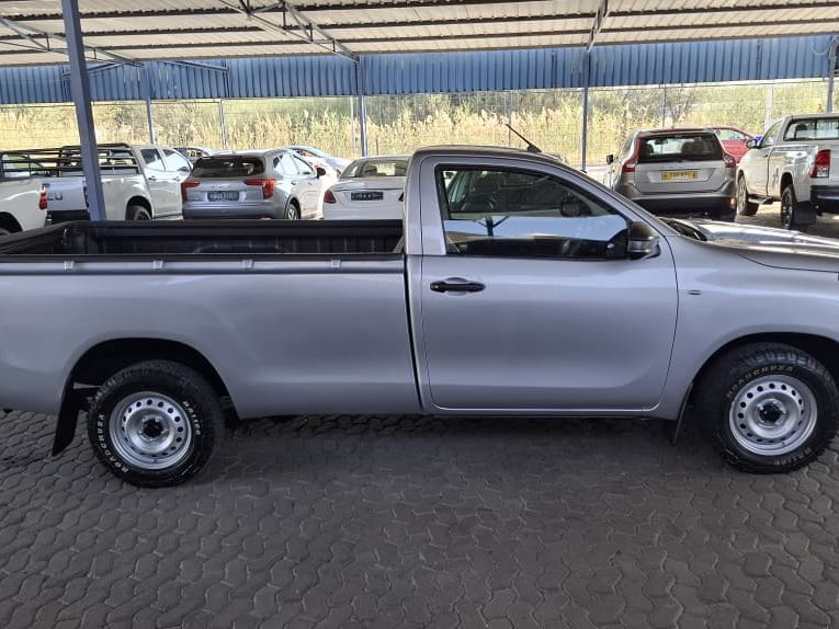 Lyalonga Toyota Hilux atulanditha mo Namibia