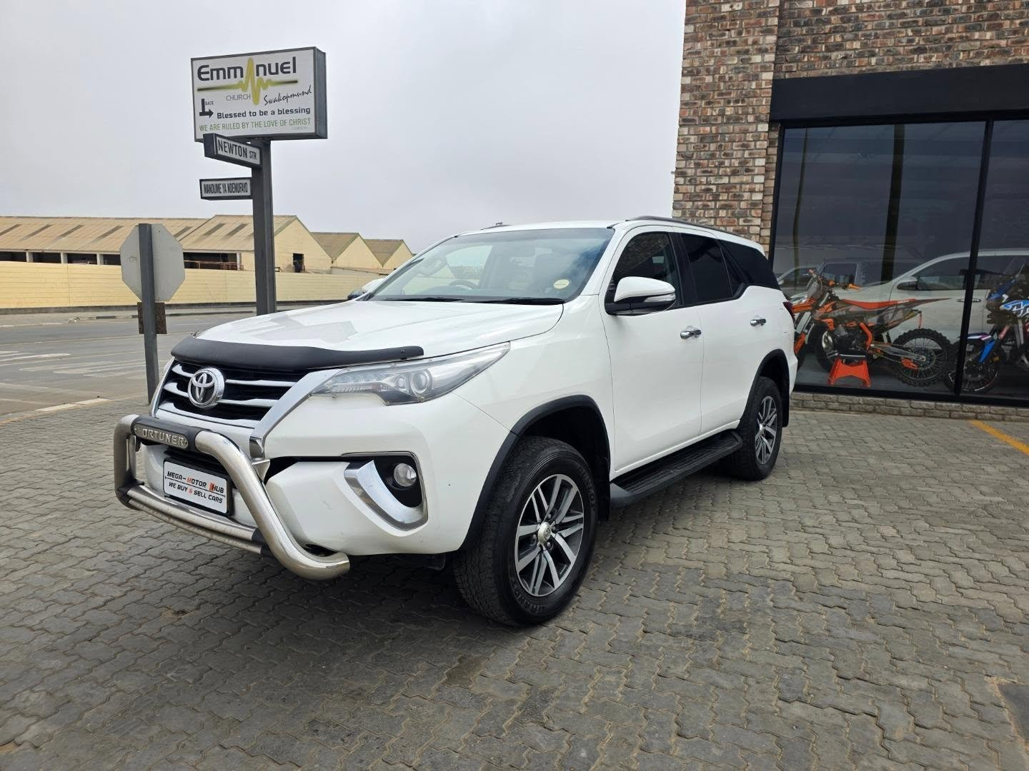 Lyalonga Toyota Fortuner atulanditha mo Namibia