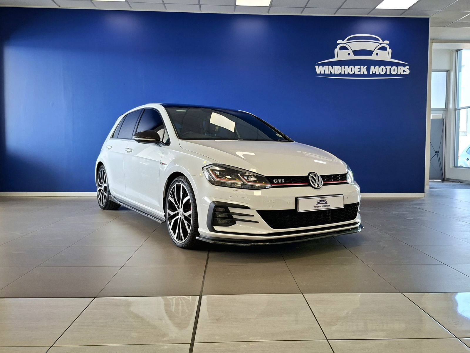 Lyalonga Volkswagen GTI atulanditha mo Namibia